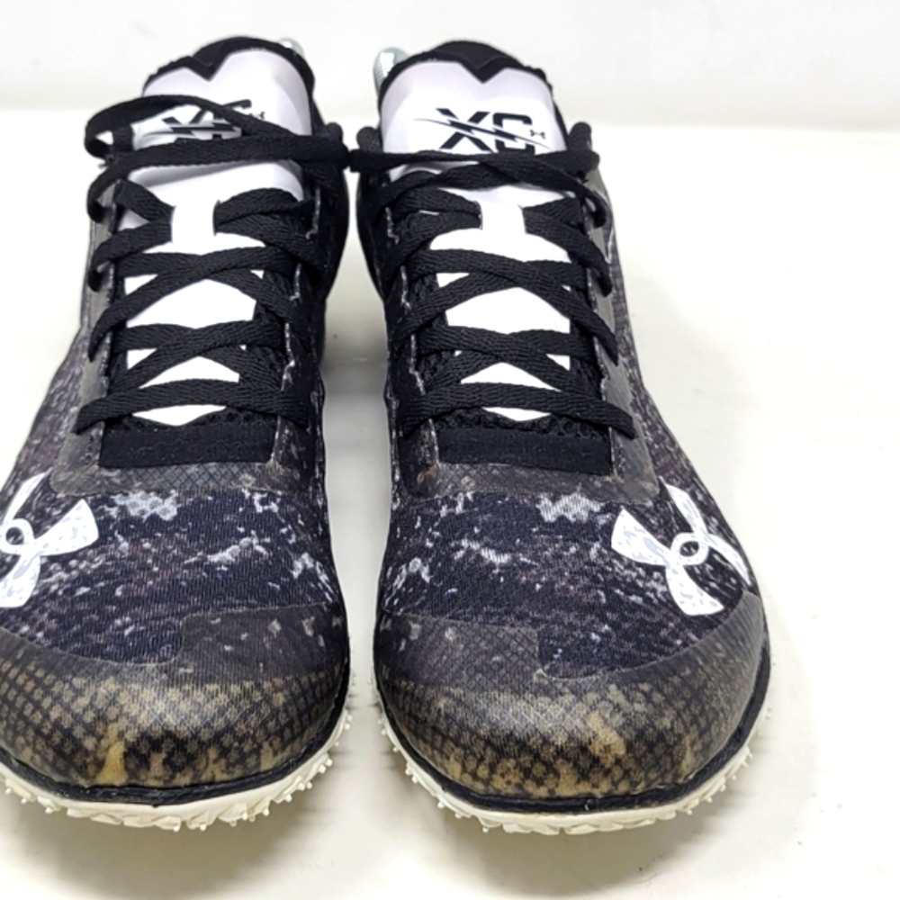Under Armour XC Cross Country Black and White Athletic Shoes Sz 10